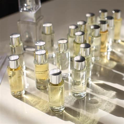 design own perfume experience